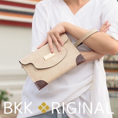 BKK Original 皮革手拿包 - Cream 文創