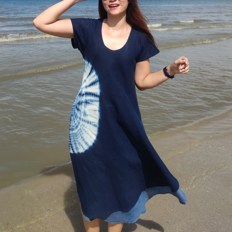 Hug Fai Hug D - 雙層網狀藍染連衣裙